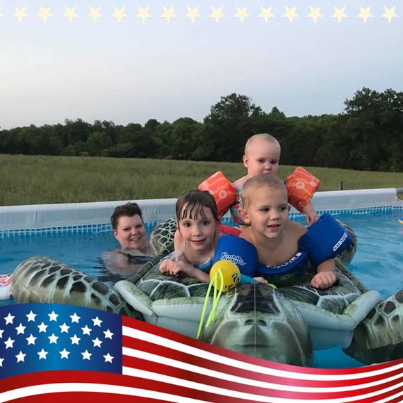 Meet your Posher, Sabrina - Picture 1 of 1